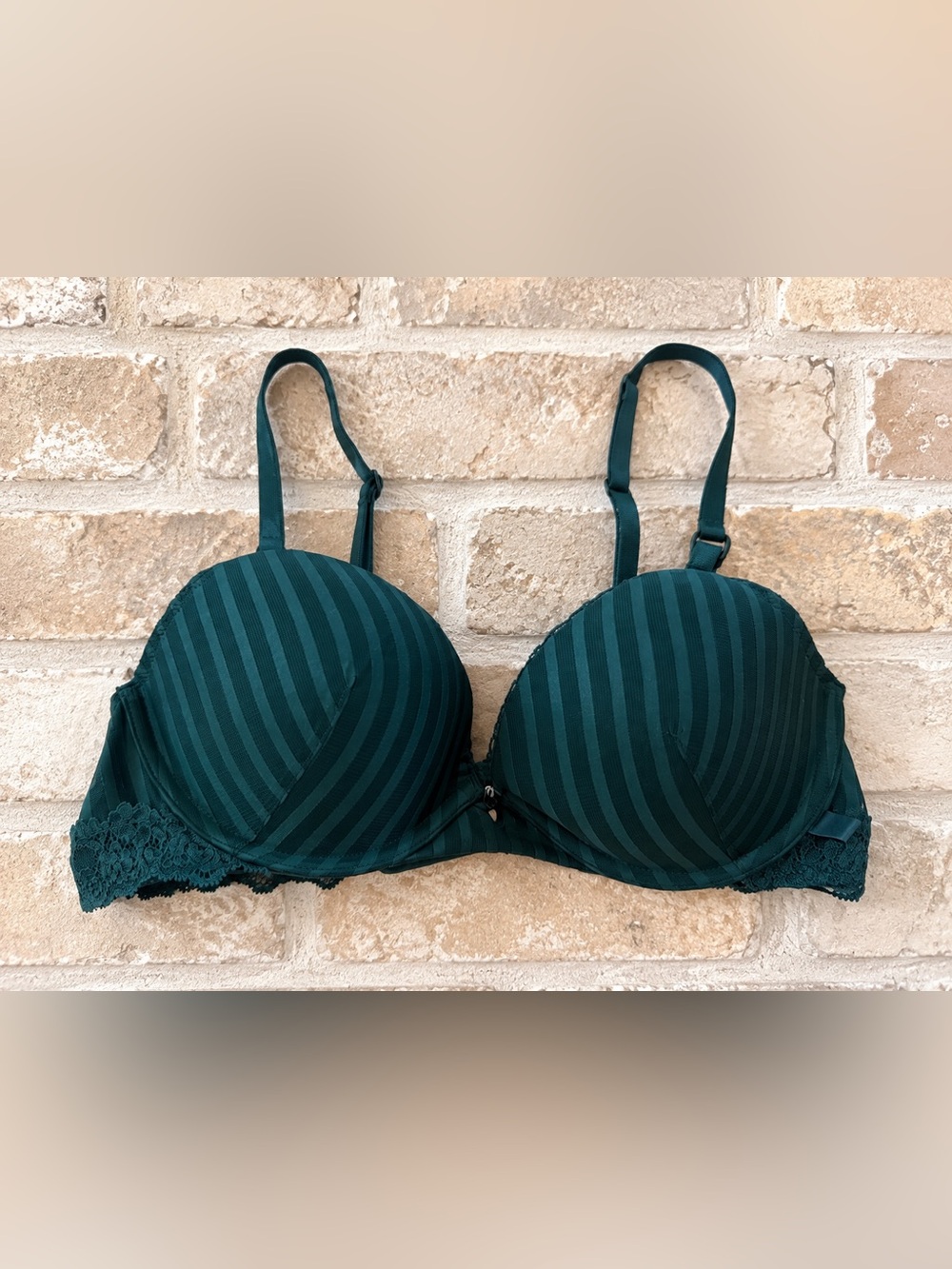 Victoria’s Secret 34C Push Up Bra Emerald Green Striped Lace Whimsigoth Y2K